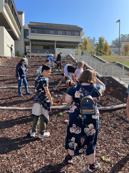 12_ceramic-flowers-and-students